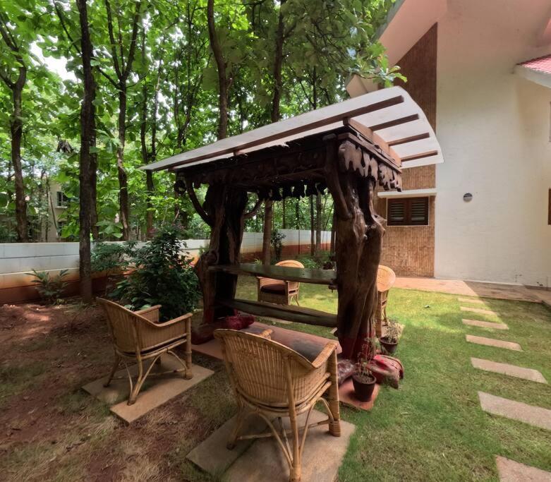 Teak Heaven Villa With Bar Mysore Exterior photo